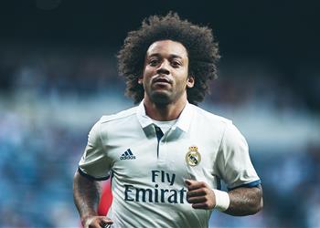 صحيفة يوفنتوس يجد البديل المناسب لمارسيلو في الدوري الإيطالي