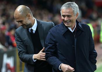 لاعب مانشستر يونايتد السابق طريقة مورينيو مملة وجوارديولا هو الأنسب للفريق