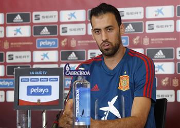 بوسكيتس يكشف رأيه في دوري الأمم ويرفض مقارنة ميسي بمودريتش