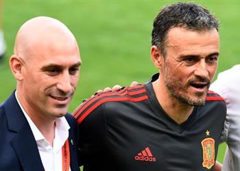 برشلونة يثير دهشة الاتحاد الإسباني