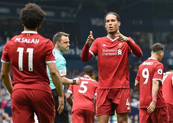 رسميا فان دايك يحصد جائزة لاعب الشهر في ليفربول متفوقا على صلاح