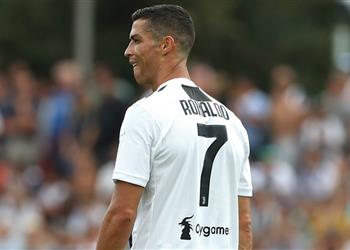 طبيب ريال مدريد السابق يوضح كيف يحافظ رونالدو على لياقته البدنية