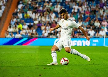 أسينسيو يتحدث عن رحيل رونالدو والقميص رقم 20 ومستواه مع ريال مدريد