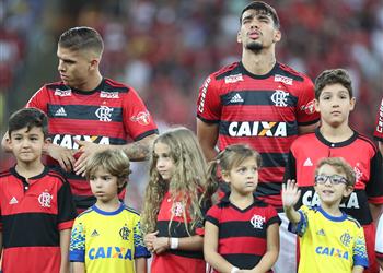 فلامينجو يفتح الباب أمام برشلونة وباريس سان جيرمان لضم موهبته الشابة