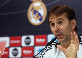 لوبيتيجي يعارض موقف برشلونة وينتظر عودة زيدان