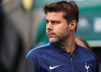 أياكس يخبر توتنهام بسعر بيع لاعبه وبرشلونة يترقب