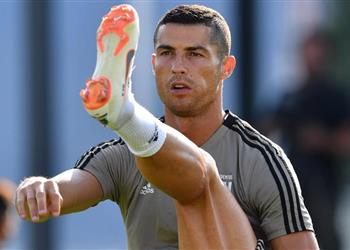 أليجري يتقدم بطلب لرونالدو قبل مباراة ساسولو