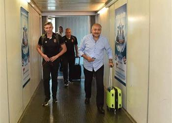 بعثة الأهلي تصل إلى القاهرة بعد التعادل مع حوريا كوناكري في غينيا