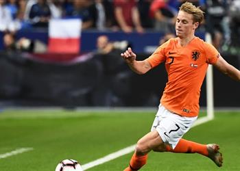 دي يونج يؤكد رغبته في الانتقال لبرشلونة من أجل ميسي