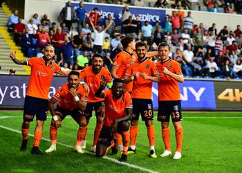 كريم حافظ يغيب عن فوز باشاك شهير أمام أنطاليا سبور بالدوري التركي