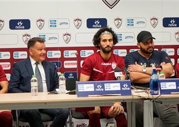 باسم مرسي يشارك في خسارة لاريسا أمام باناثينايكوس بالدوري اليوناني