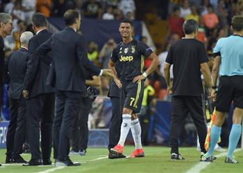 بالفيديو بعد طرده أمام فالنسيا كم مرة تلقى رونالدو بطاقة حمراء بمسيرته