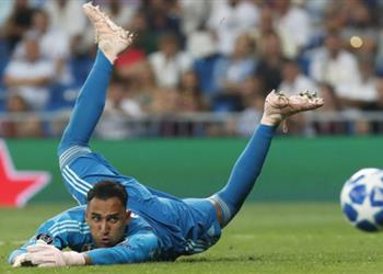 ماركا جماهير ريال مدريد تفضل نافاس على كورتوا