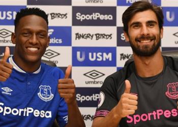 مدرب إيفرتون يعلق على إمكانية مشاركة مينا وجوميز أمام آرسنال