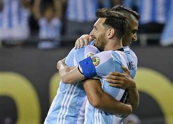 نجم توتنهام ميسي الأفضل في التاريخ