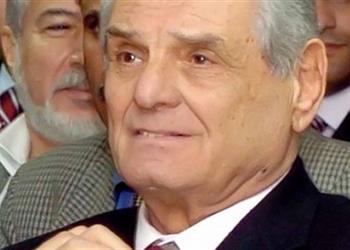 وفاة عادل هيكل حارس الأهلي الأسبق