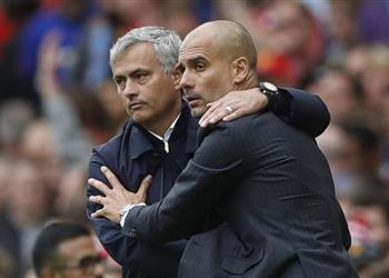 هدف برشلونة يشعل الصراع بين قطبي مانشستر في الشتاء