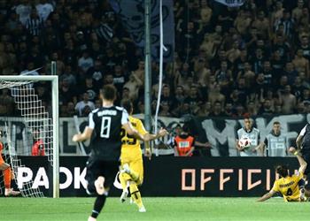 باوك يصعد لقمة الدوري اليوناني بالفوز أمام أيك في غياب وردة