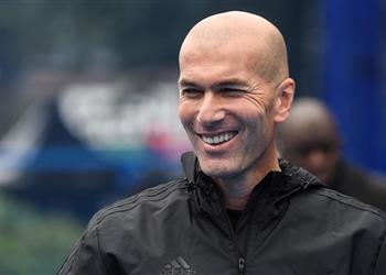 بيكهام يخطط لتعيين زيدان كمدرب لناديه الأمريكي الجديد