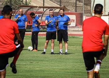 مران الأهلي تأكد غياب ثلاثي الفريق عن مواجهة النجمة وتدريبات خاصة لمعالجة أخطاء الشناوي