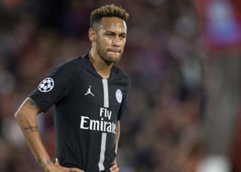 ماركا كرة القدم تنسى نيمار في حفل جوائز الأفضل من الفيفا