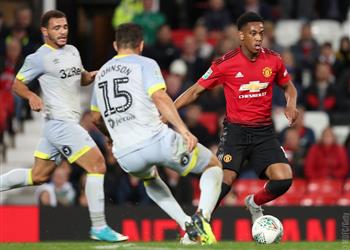 فيديو ركلات الترجيح تطيح بمانشستر يونايتد من كأس الرابطة أمام ديربي كاونتي