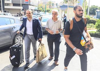 الجارحي وفتحي يلحقان ببعثة الأهلي ببيروت استعداد ا لمواجهة النجمة