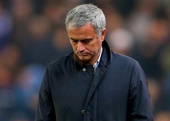 لاعب تشيلسي السابق عن رحيل مورينيو غرفة الملابس غرقت بالدموع