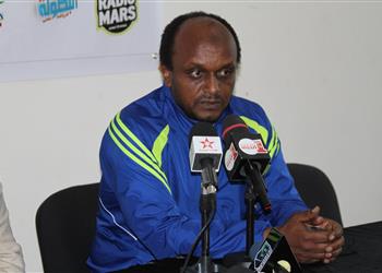 إسماعيل يوسف يوضح سبب إيقاف مباراة الزمالك والقادسية ودور مرتضى منصور