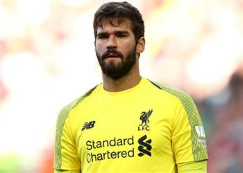 أليسون لست حارس ا استعراضي ا ولا أحب تكرار الأخطاء