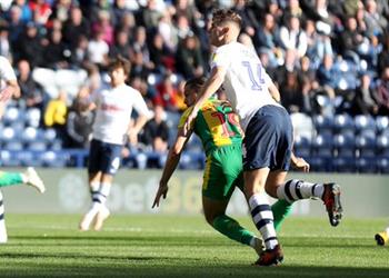 أحمد حجازي يقود وست بروميتش لصدارة التشامبيونشيب بفوزه أمام بريستون