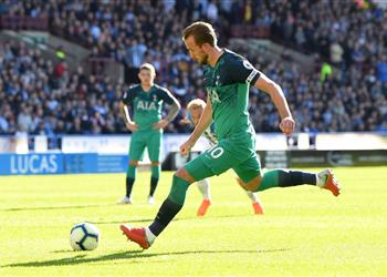 هاري كين مواجهة هدرسفيلد صعبة والملعب سيء