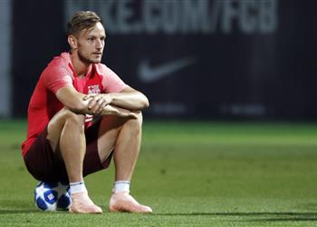 راكيتيتش يرفع راية التحدي أمام توتنهام ويوجه رسالة خاصة للوريس