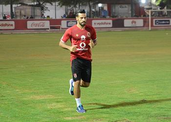 إسلام محارب يكشف سر إحتفاله بهدفه في وفاق سطيف ويوضح دور الخطيب مع لاعبي الأهلي