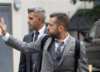 تصرف غريب لثلاثة لاعبين من برشلونة في لندن