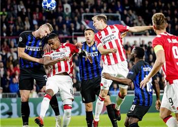 فيديو إنتر ميلان يقلب الطاولة على آيندهوفن ويتقاسم صدارة مجموعة الموت مع برشلونة