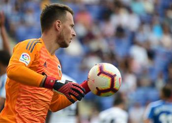 نيتو مستعد لميسي واحترام برشلونة شرط الحصول على نتيجة جيدة