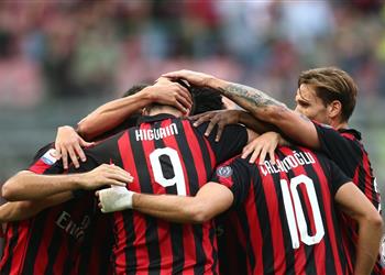 فيديو هيجواين يقود ميلان لتخطي كييفو فيرونا في الكالتشيو