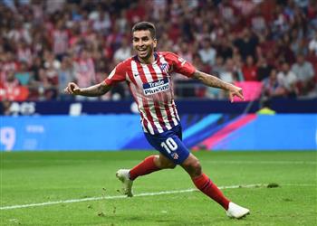 فيديو أتليتكو مدريد يتخطى ريال بيتيس ويعتلى صدارة الليجا مؤقت ا