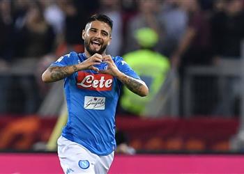 نابولي يواصل مطاردة يوفنتوس بثنائية في شباك ساسولو