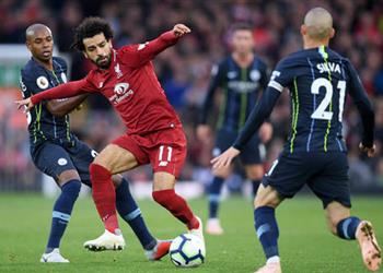 نيفيل ينتقد أداء محمد صلاح أمام مانشستر سيتي