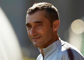 تقارير برشلونة يستهدف التعاقد مع صفقة دفاعية من الدوري الهولندي