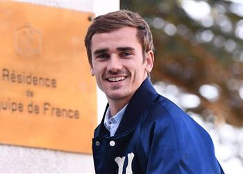 جريزمان لا أقارن نفسي بميسي ورونالدو وأحلم بالفوز بالكرة الذهبية