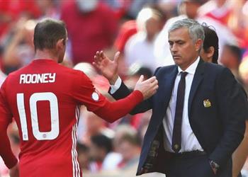 روني يدافع عن مورينيو يجب محاسبة اللاعبين