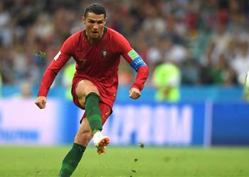 صحفي إيطالي يكشف السبب الحقيقي وراء ابتعاد رونالدو عن منتخب البرتغال