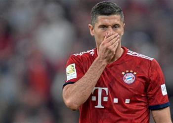 ليفاندوفسكي يوضح حقيقة الخلافات مع بايرن ميونيخ وسبب تغيير وكيله