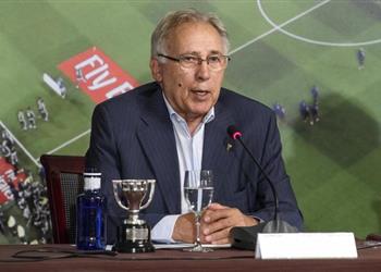 أسطورة ريال مدريد يطالب بيريز بالصبر على لوبيتيجي