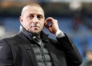 كارلوس يشيد بموهبة ريال مدريد الجديدة ويتوقع مصير مورينيو مع مانشستر يونايتد