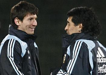 لاعب أرجنتيني ينتقد تصريحات مارادونا ضد ميسي