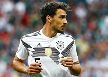 هوملز يرفض الانتقادات بعد خسارة ألمانيا القاسية أمام هولندا